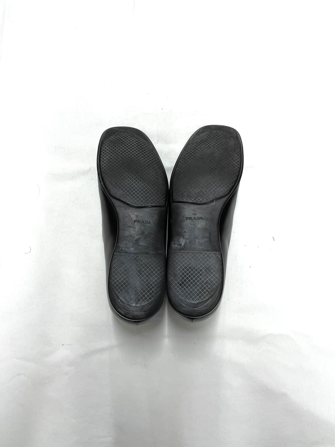Prada Leather Dress Loafers 상품이미지3