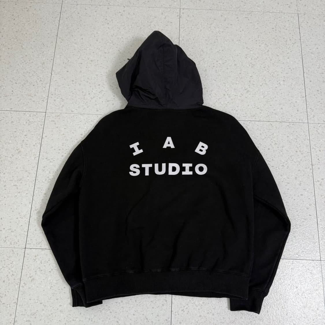 아이앱스튜디오 우븐 블랙 후드티 상품이미지7