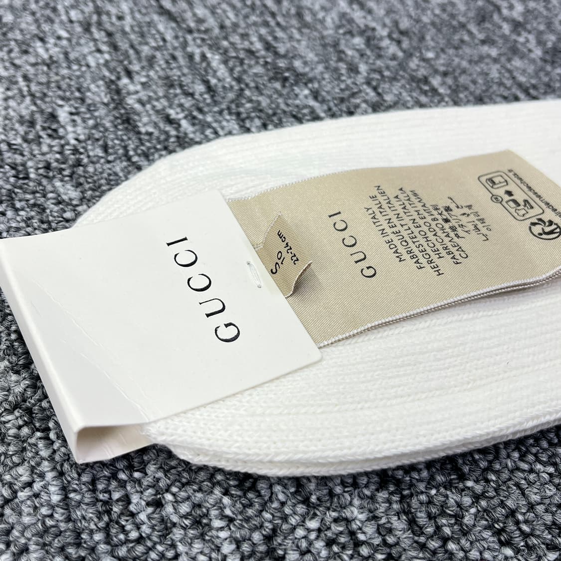 새상품 구찌 양말 로고 삭스 롱삭스 화이트 S 사이즈 풀박스 상품이미지7