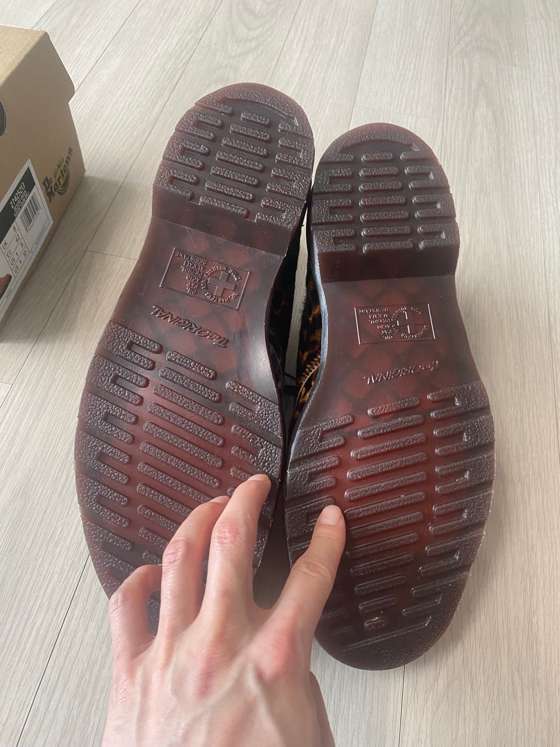 닥터마틴 스미스 레오파드 송치 판매합니다 상품이미지5