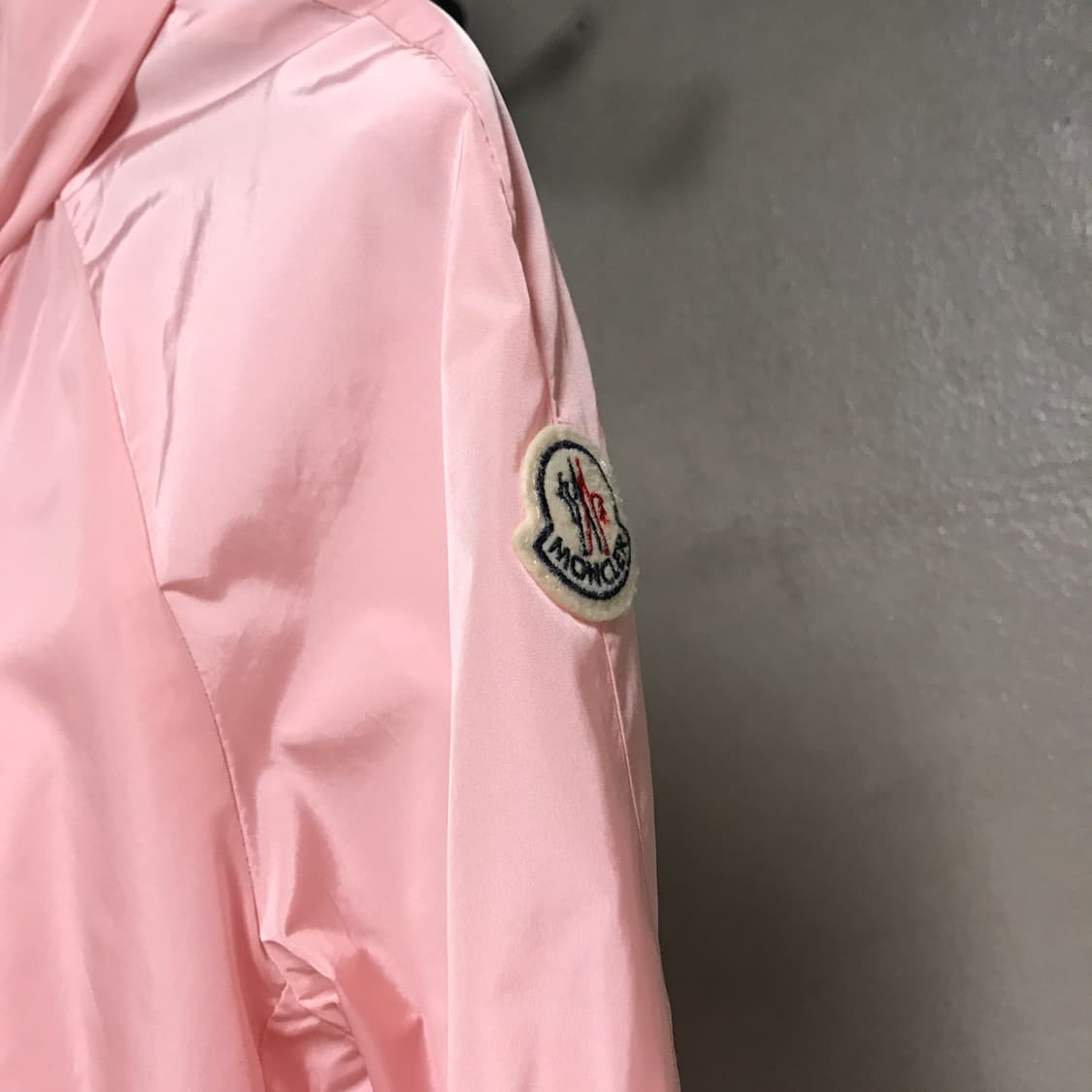 몽클레어 핑크 바람막이 14Y(W) 상품이미지4