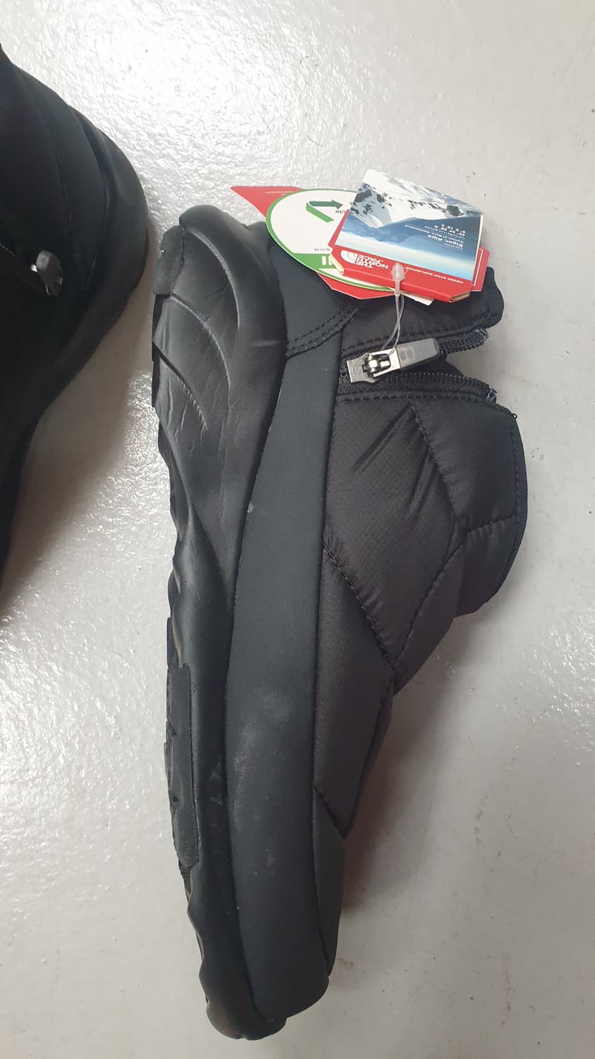 노스페이스 패딩부츠 로체 250 블랙 새상품 상품이미지3