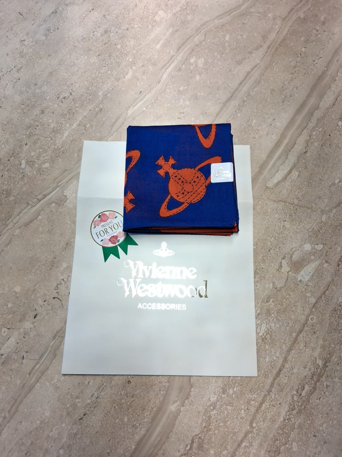 비비안웨스트우드 면 손수건 6 (새상품 with Case) 상품이미지4