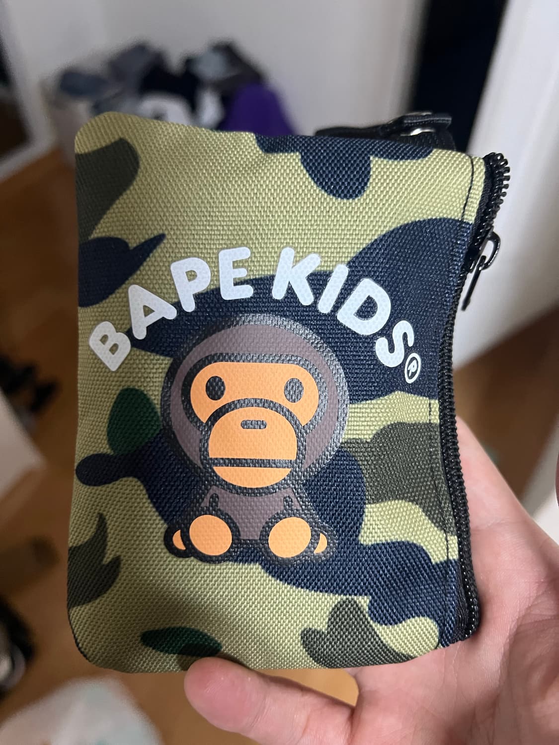 베이프 슈프림 키링 지갑 가방 등 상품이미지3