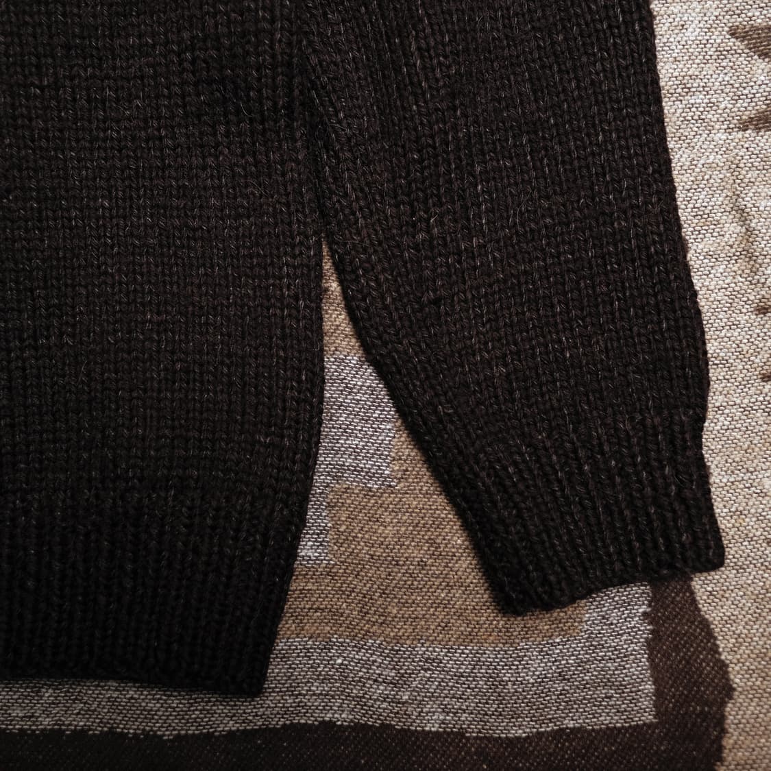 코모리 핸드 크루넥 스웨터 2사이즈 (추천 55-66) 상품이미지5