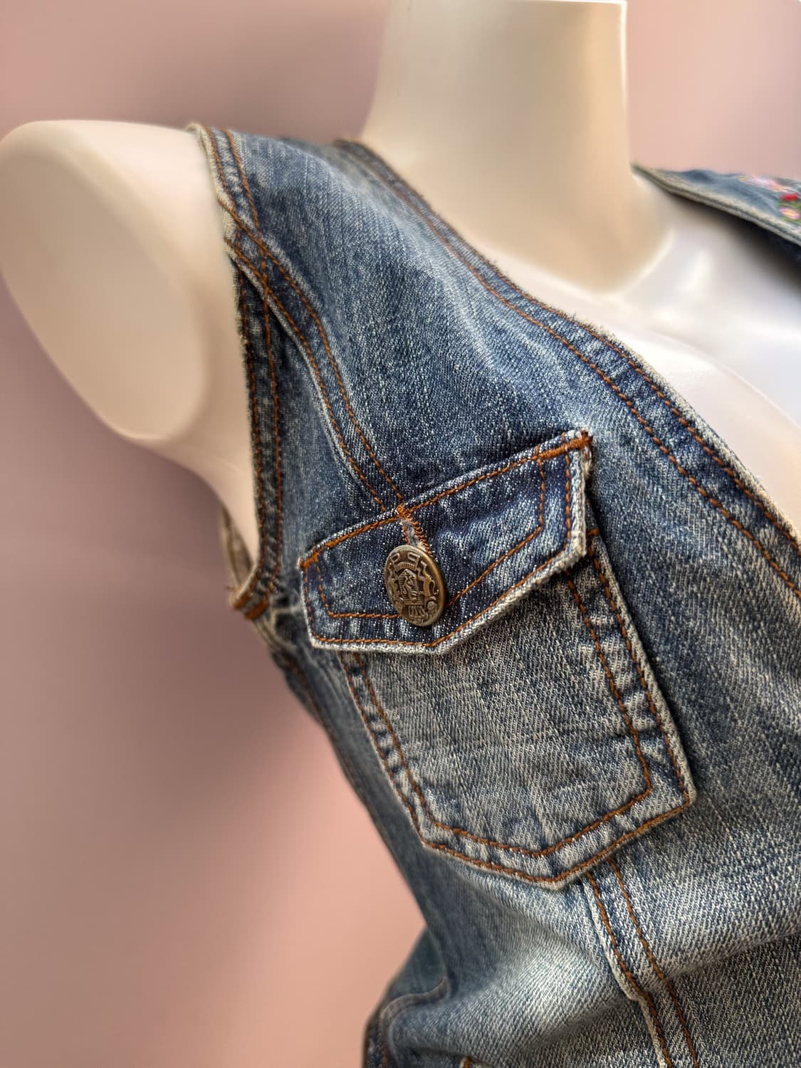  Cinch back Embroidered Denim Vest 0053 상품이미지3