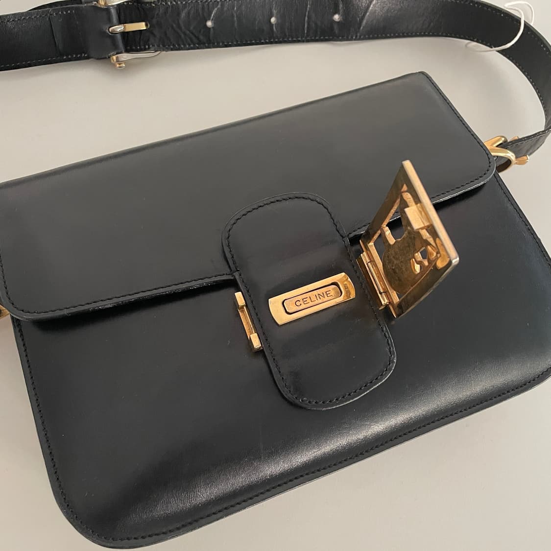 셀린느 블랙 레더 마차백 숄더백 상품이미지7