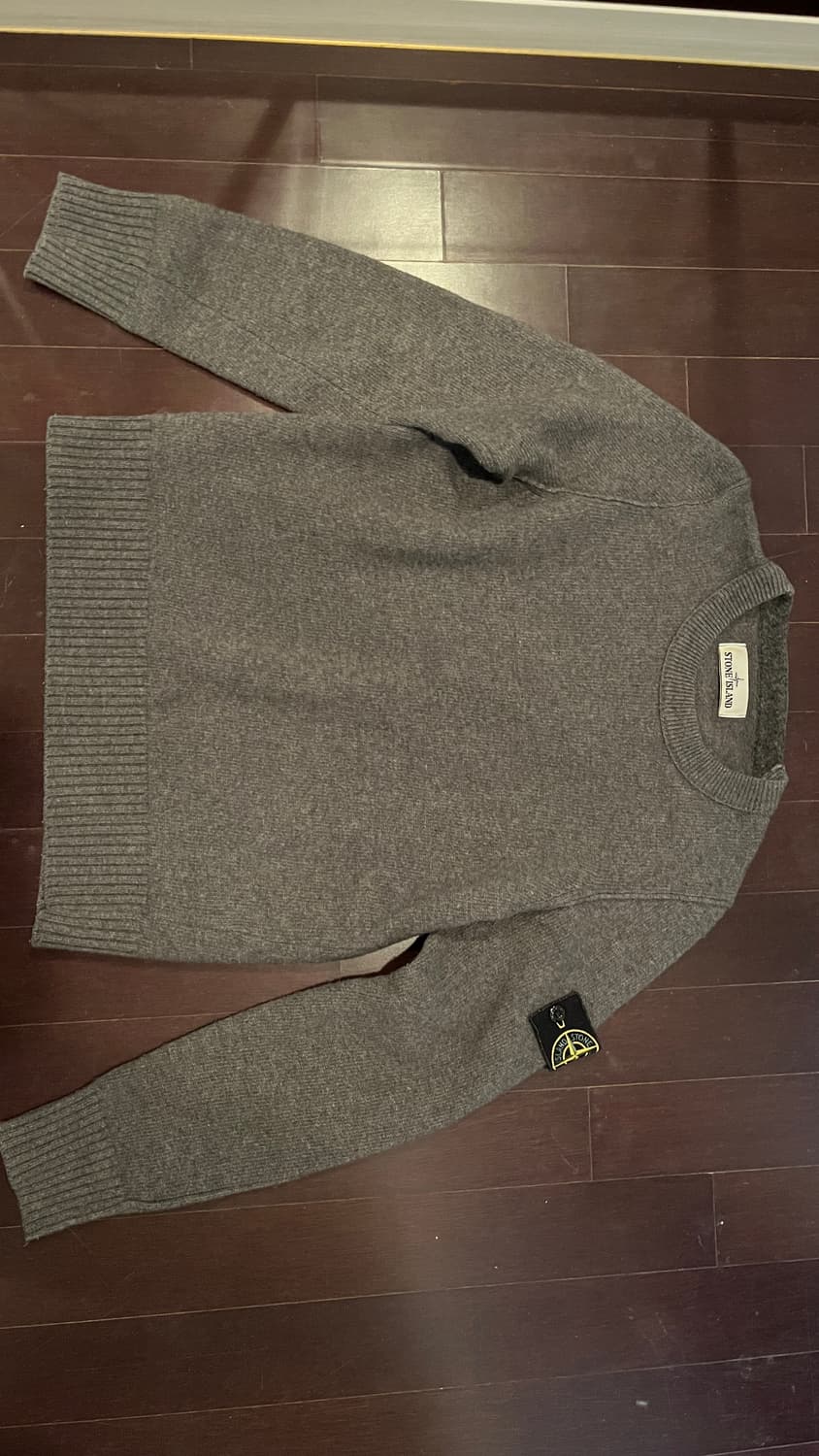 스톤아일랜드 여성 회색 니트 상품이미지1