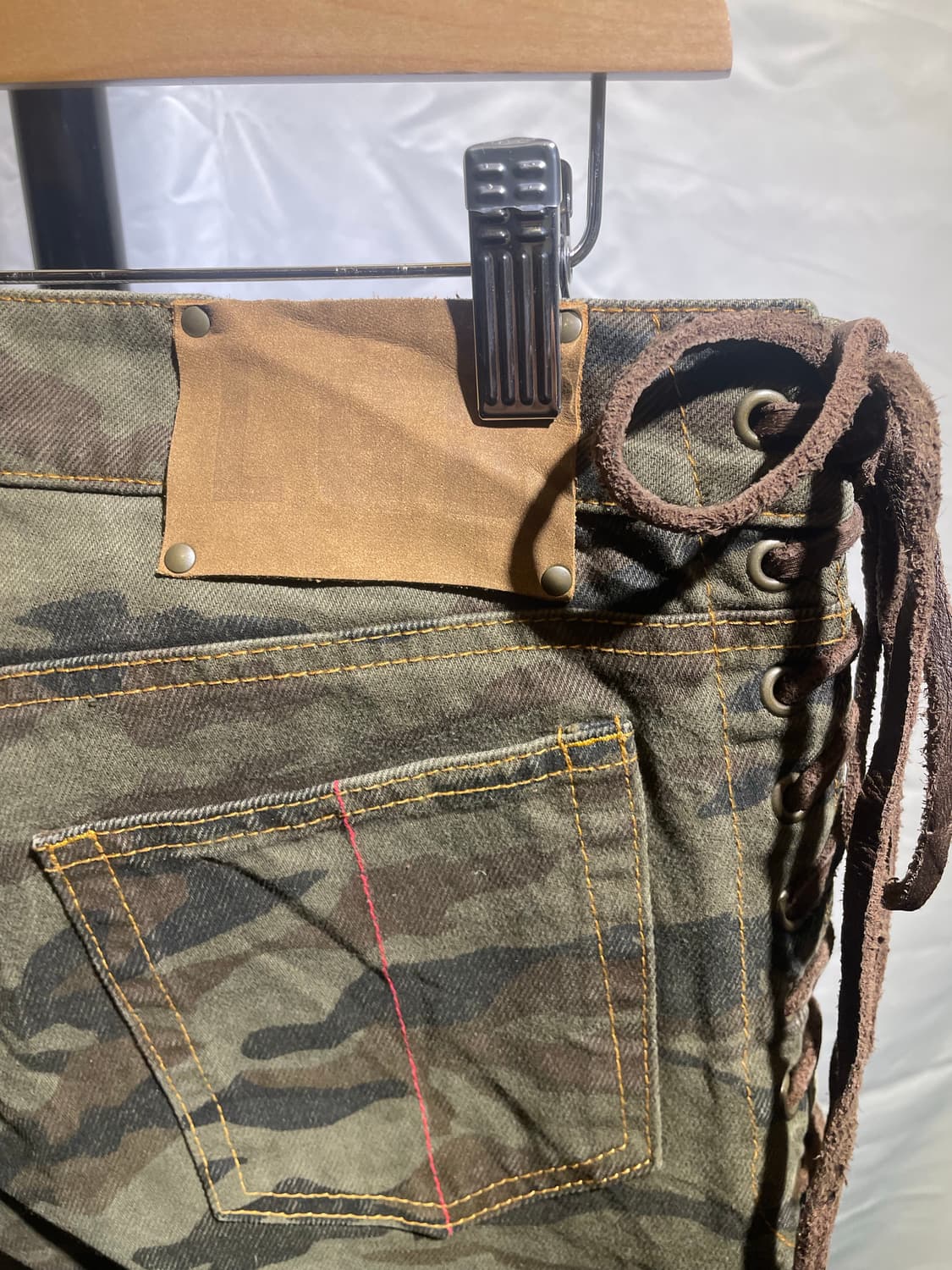 L.G.B CAMO BELLBOTTOM HAGIS PANTS (26) 상품이미지3