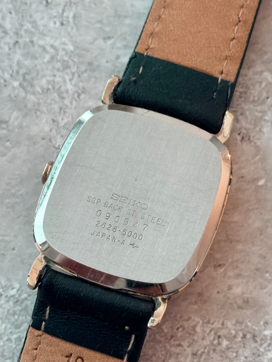 Seiko 세이코 쿼츠 스몰세컨드 로만 인덱스 탱크 상품이미지8
