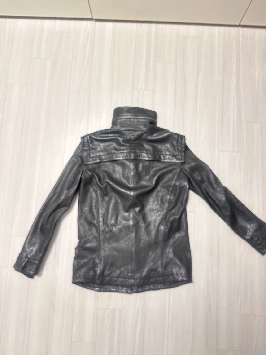 Theyskens theory 하이넥 사선 레더자켓 상품이미지6