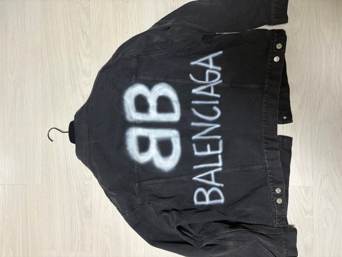 발렌시아가 bb스프레이 자켓 L 판매합니다! 상품이미지5