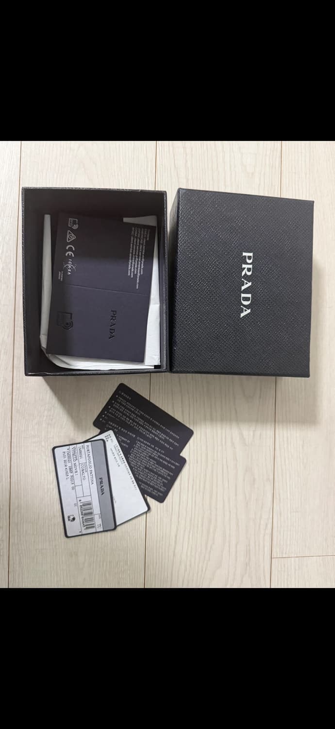 프라다 비텔로 무브 삼단 지갑 상품이미지5