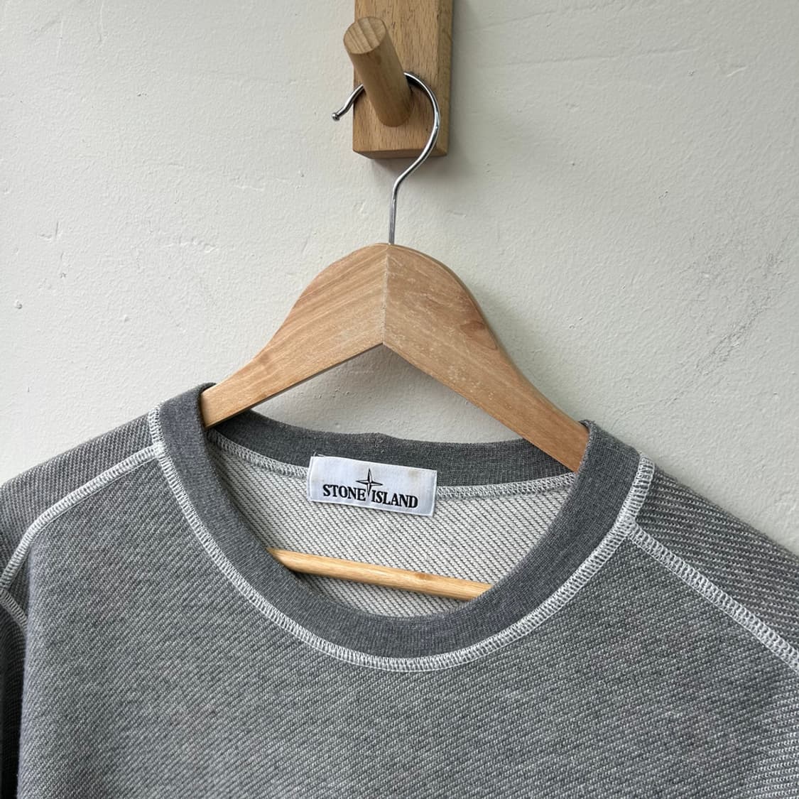 16167 - 스톤아일랜드 와펜 니트 맨투맨 상품이미지3