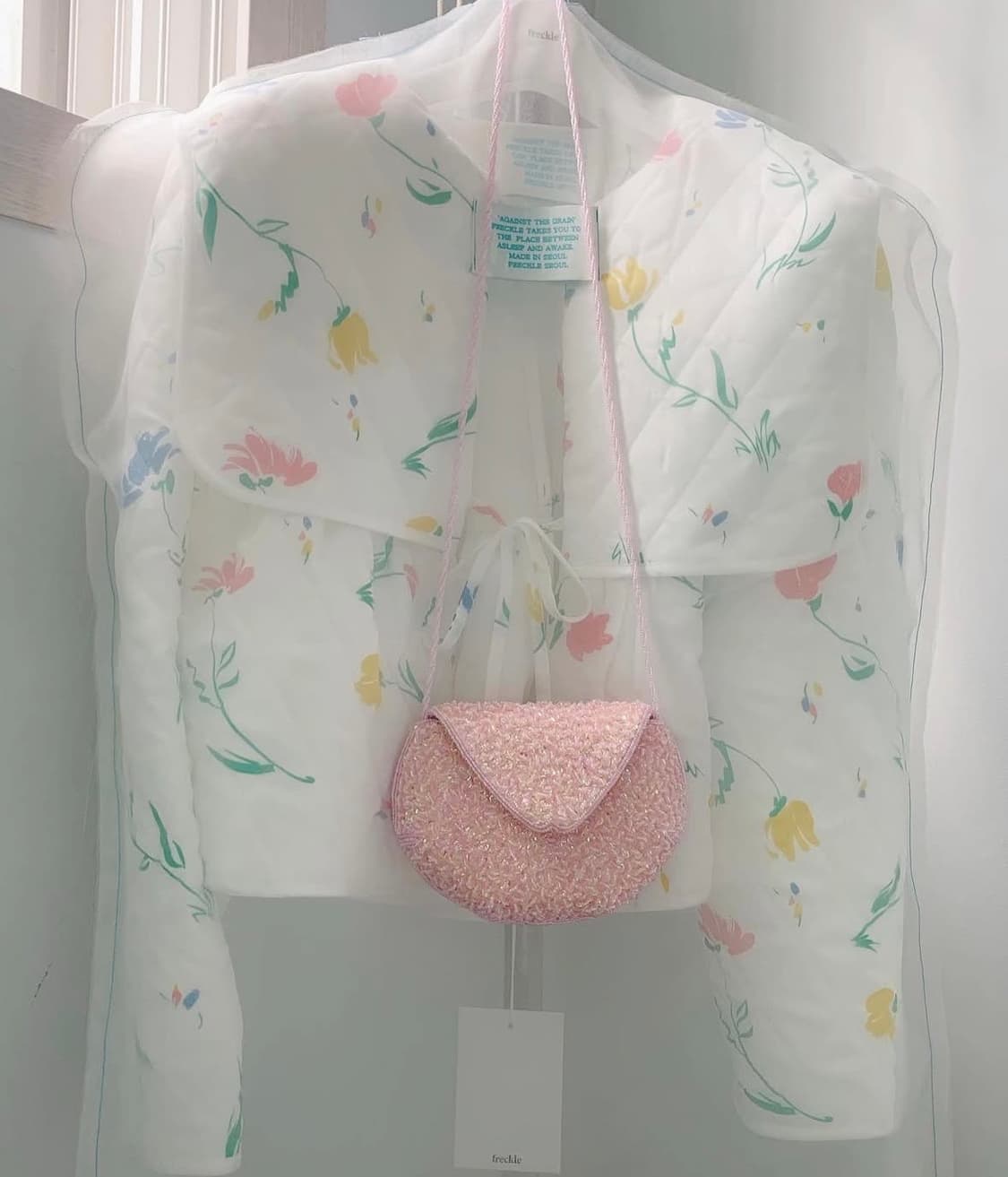 프레클 메이드 플라워 엠보시드 누빔 자켓 경량패딩 (상태굿, 쿨거에눌) 상품이미지6