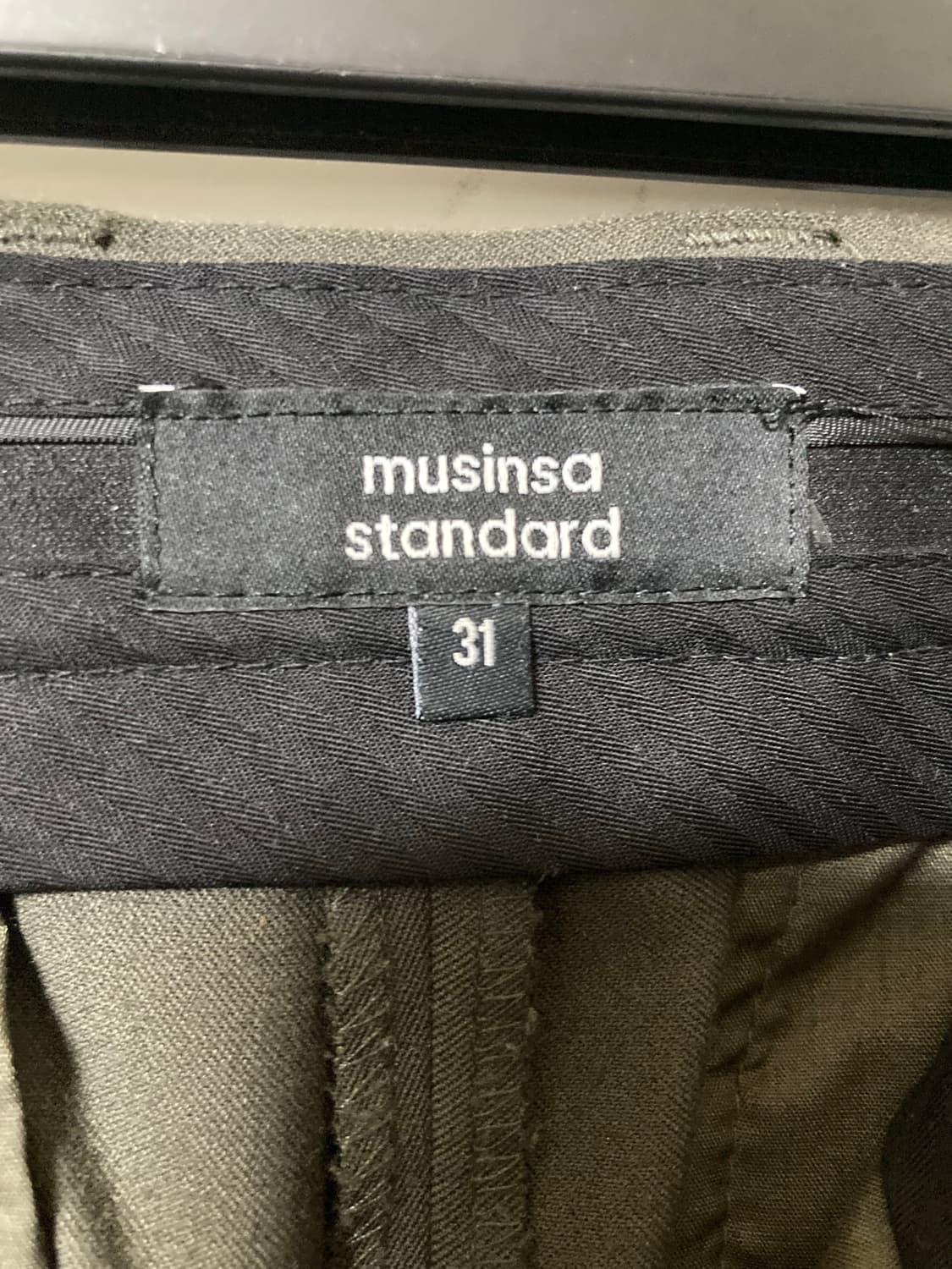 무신사 스탠다드 세미 와이드 히든 밴딩 슬랙스 31 상품이미지4