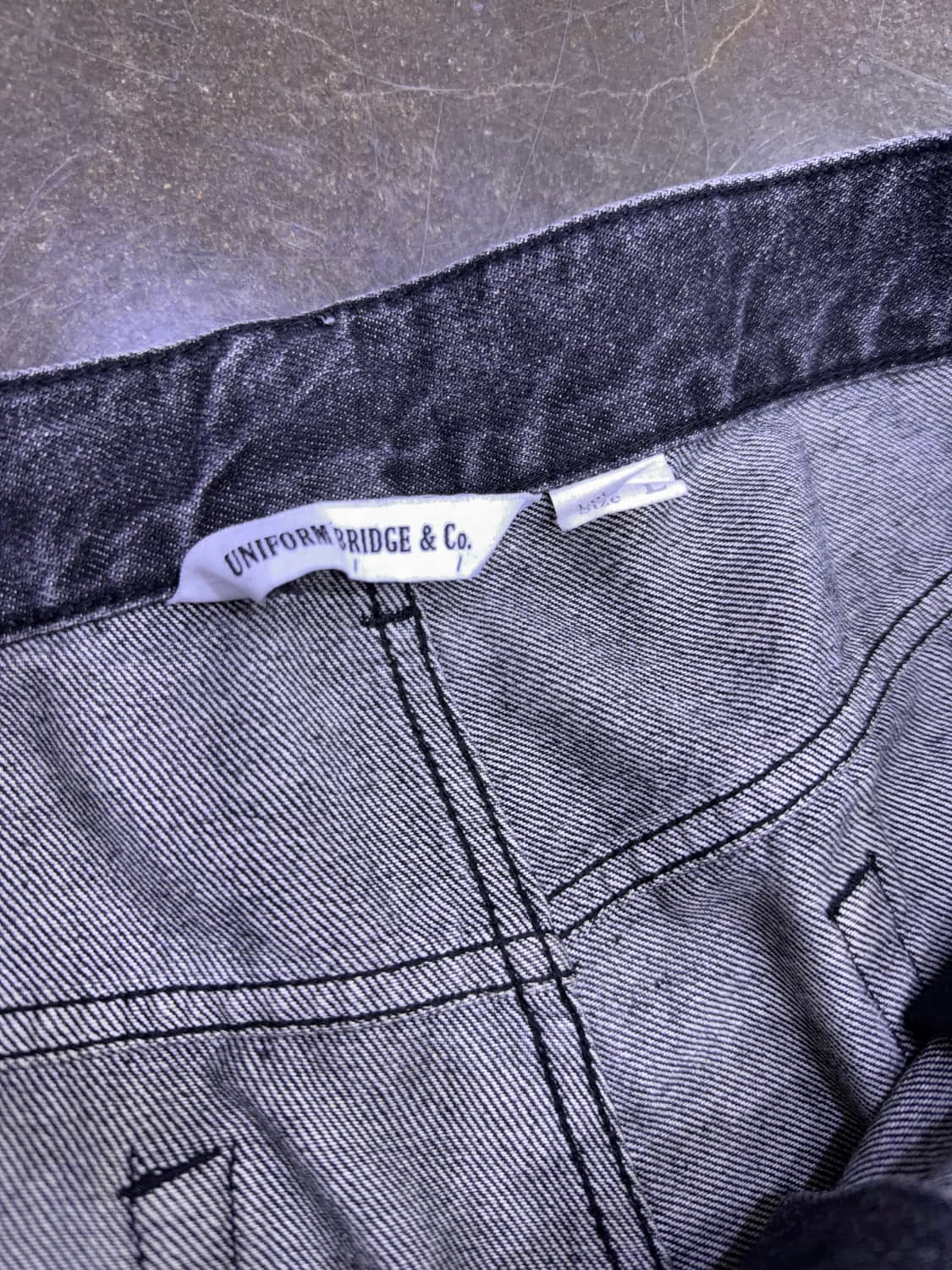 유니폼브릿지 핀턱 와이드 흑청 데님팬츠 L 상품이미지9