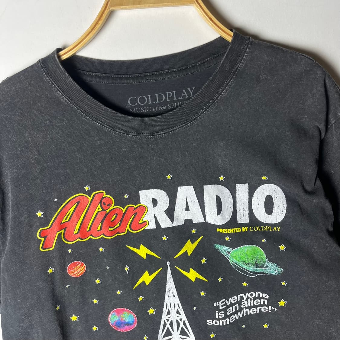 [Band Tees] 콜드플레이 에일리언 티셔츠 상품이미지3