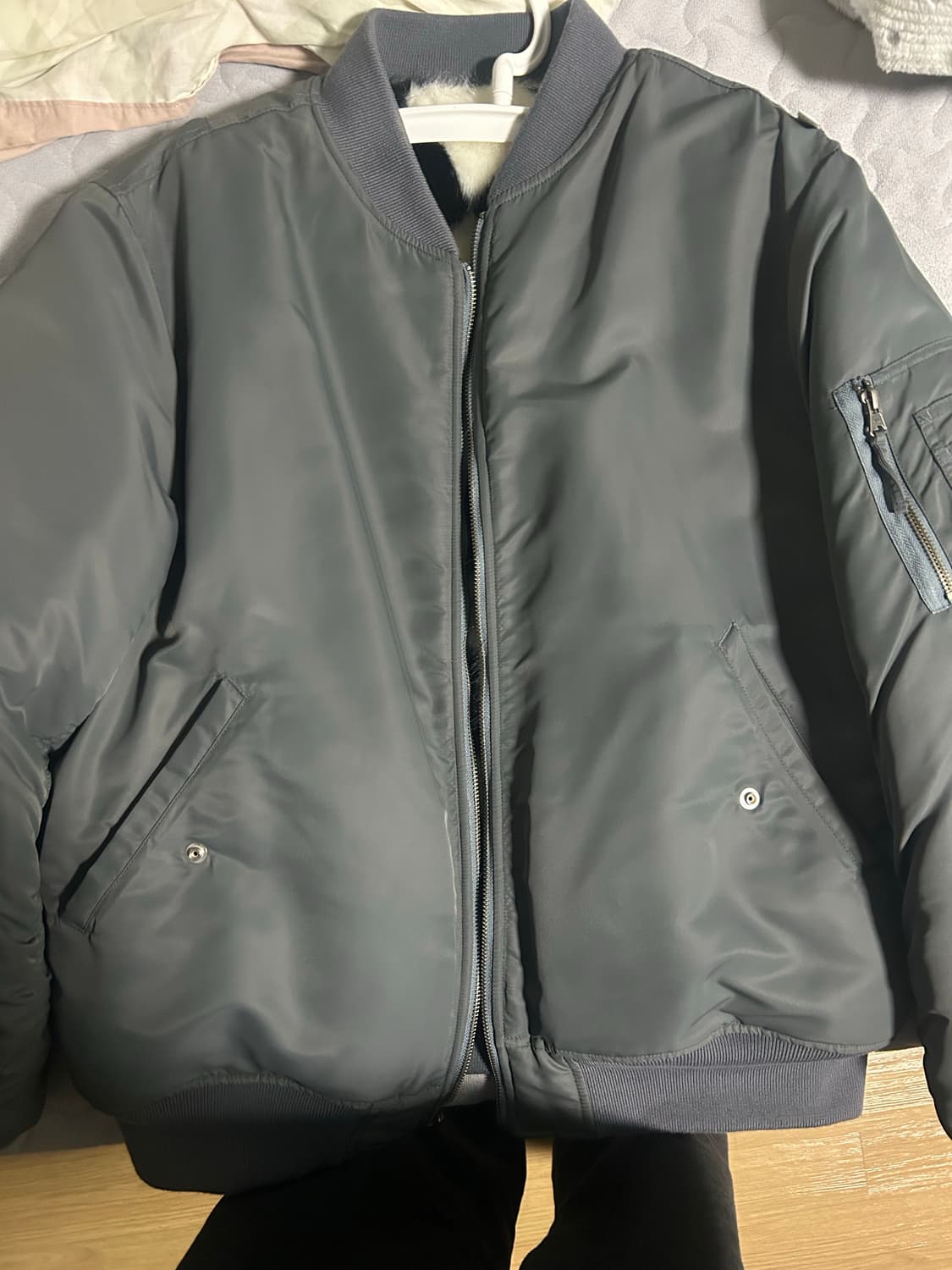 페치 선데이 리버시블 ma1 차콜 L 새상품 상품이미지1