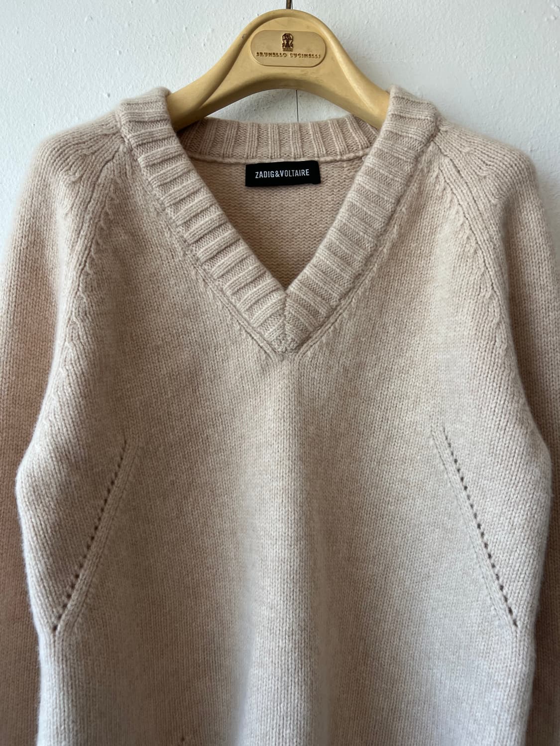 자딕앤볼테르 여성 아이보리베이지 울캐시미어니트 브이넥니트 상품이미지1