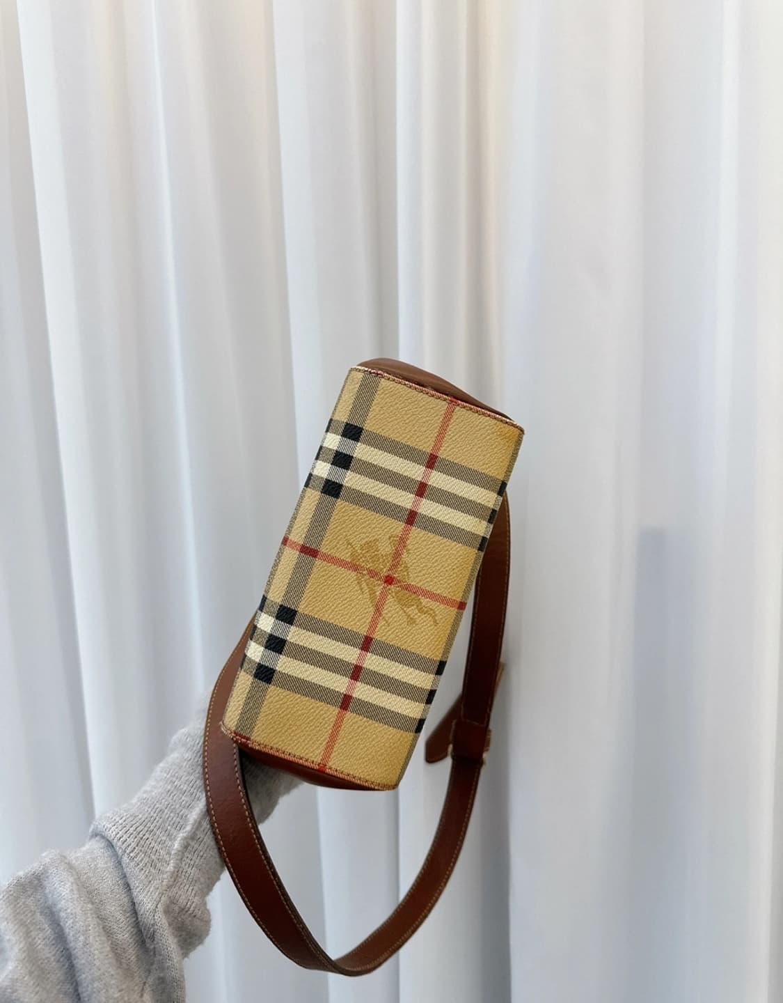 버버리 체크 빈티지 크로스백 상품이미지3