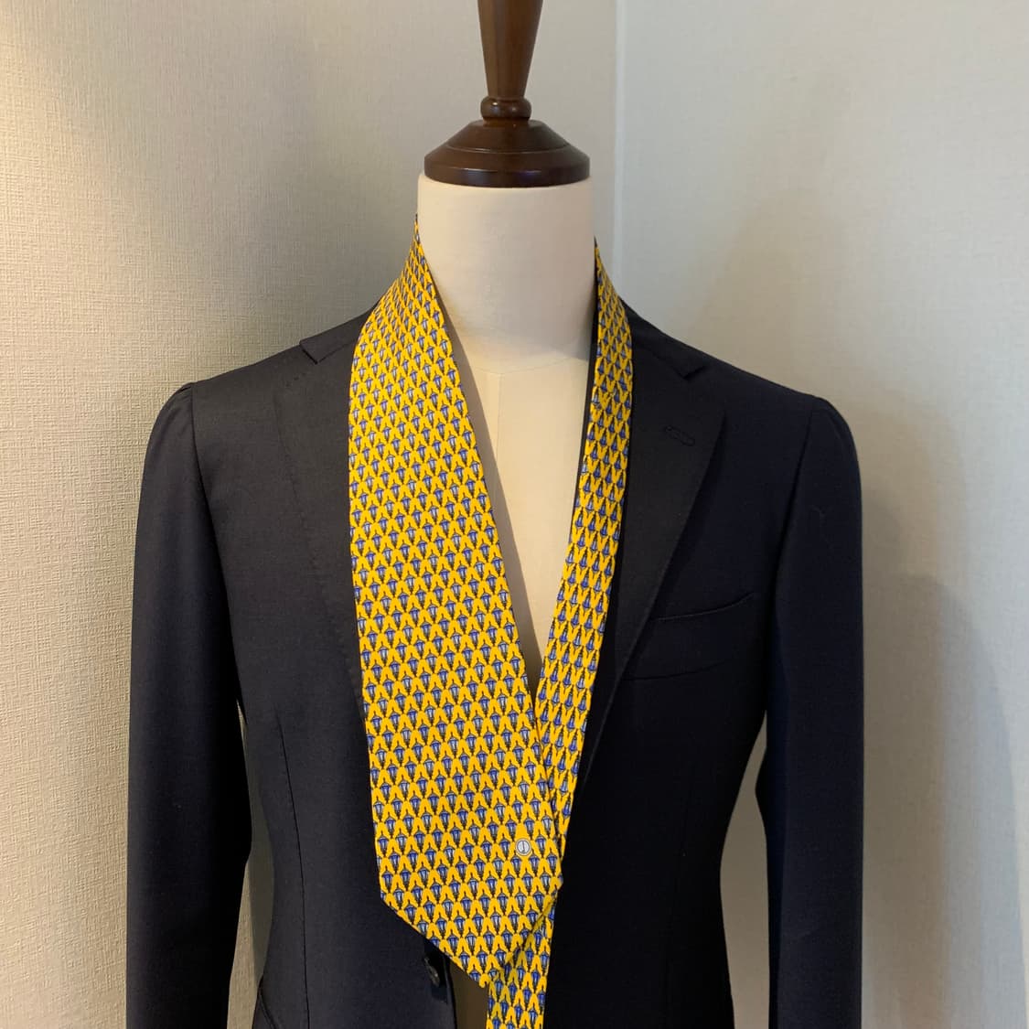 던힐(dunhill) 명품넥타이 새상품급 정장룩 코디 A+등급 상품이미지1