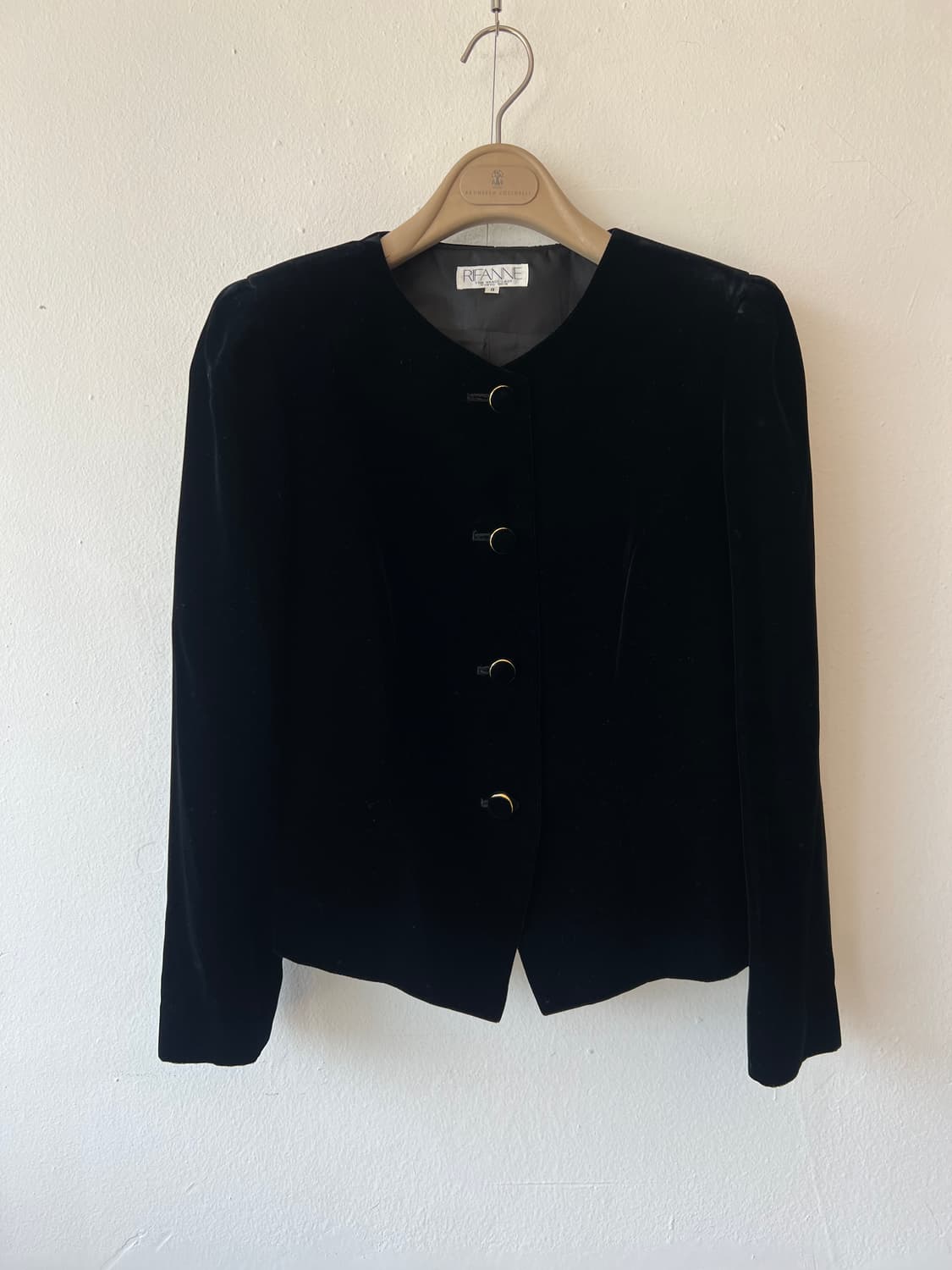 RIFANNE 일본수입 여성 블랙 벨벳 노카라자켓 상품이미지2