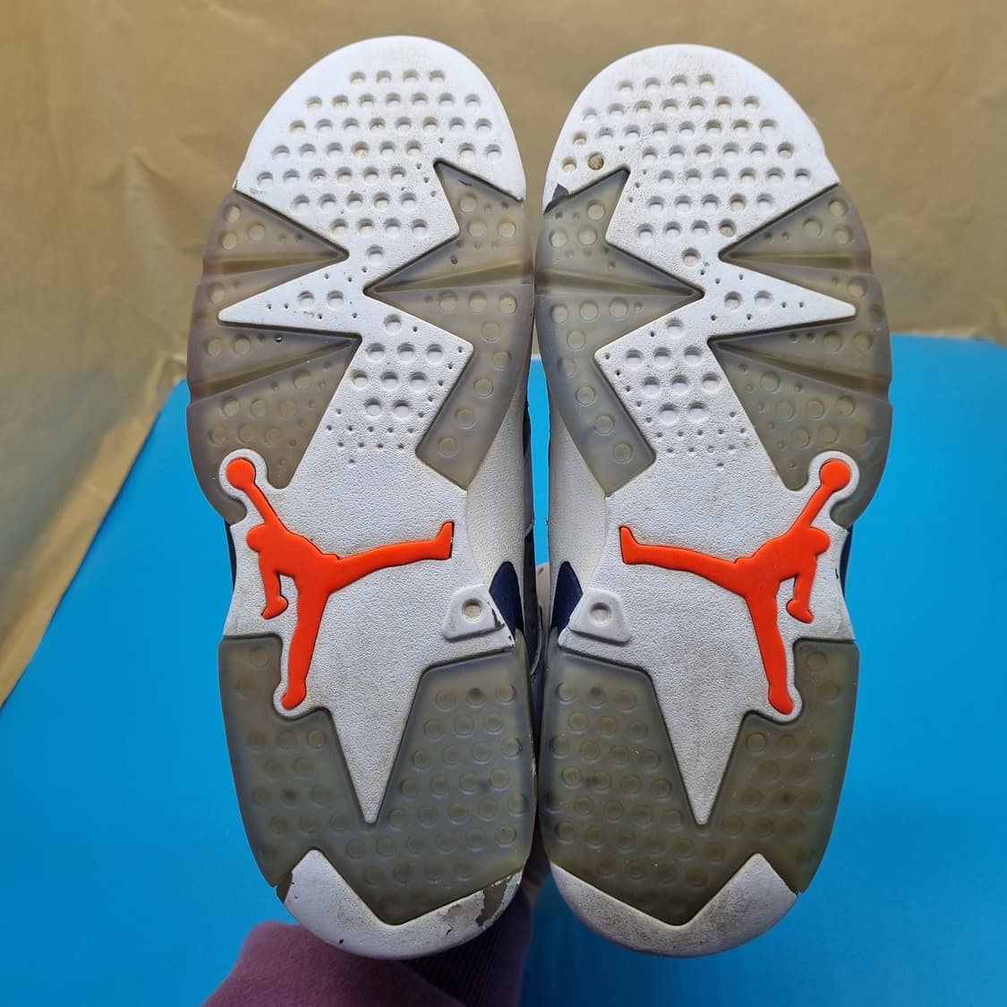 나이키 조던6 레트로 팅커 여성운동화230  상품이미지3