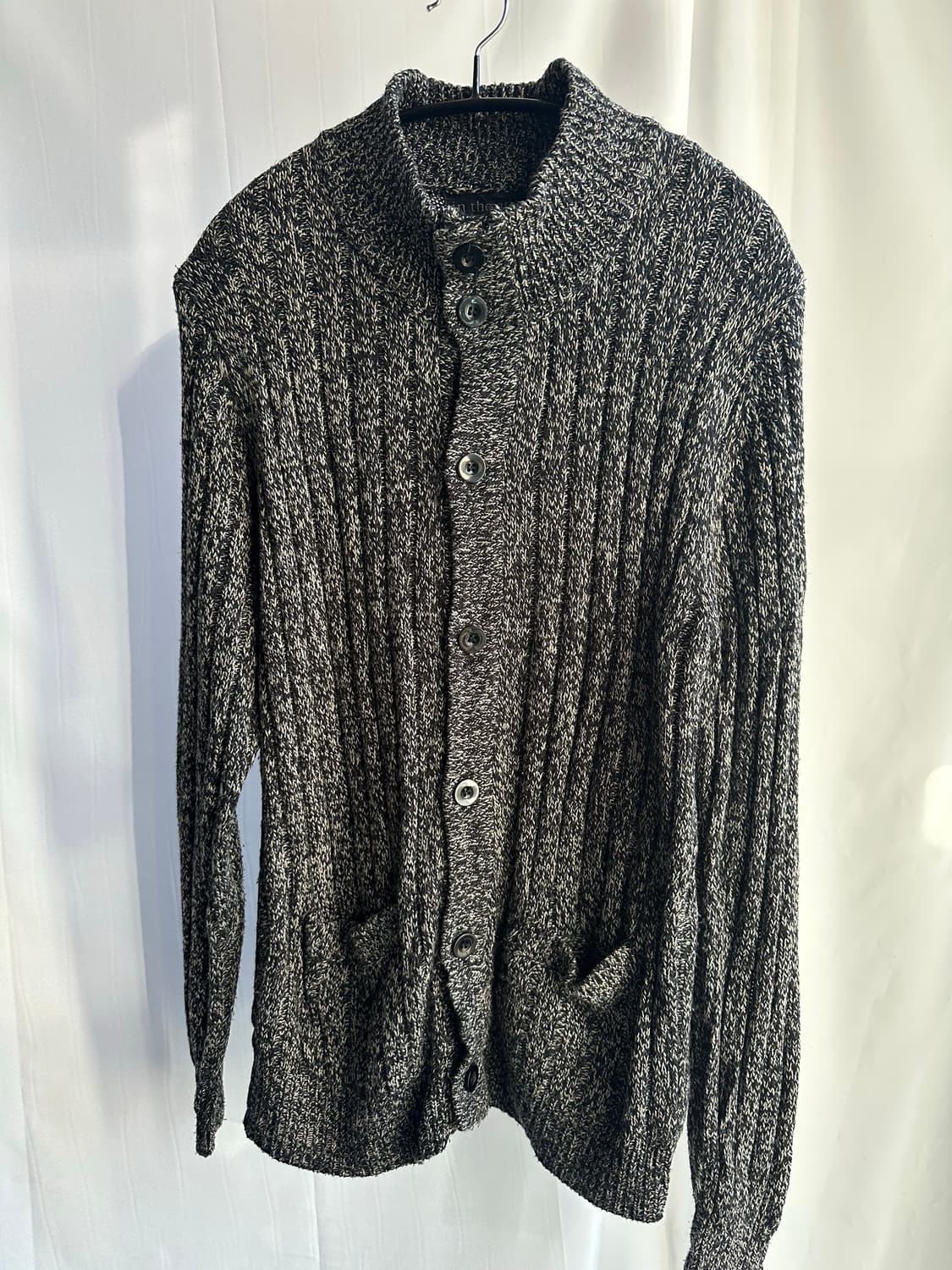 In the attic 버튼 니트 가디건 상품이미지1