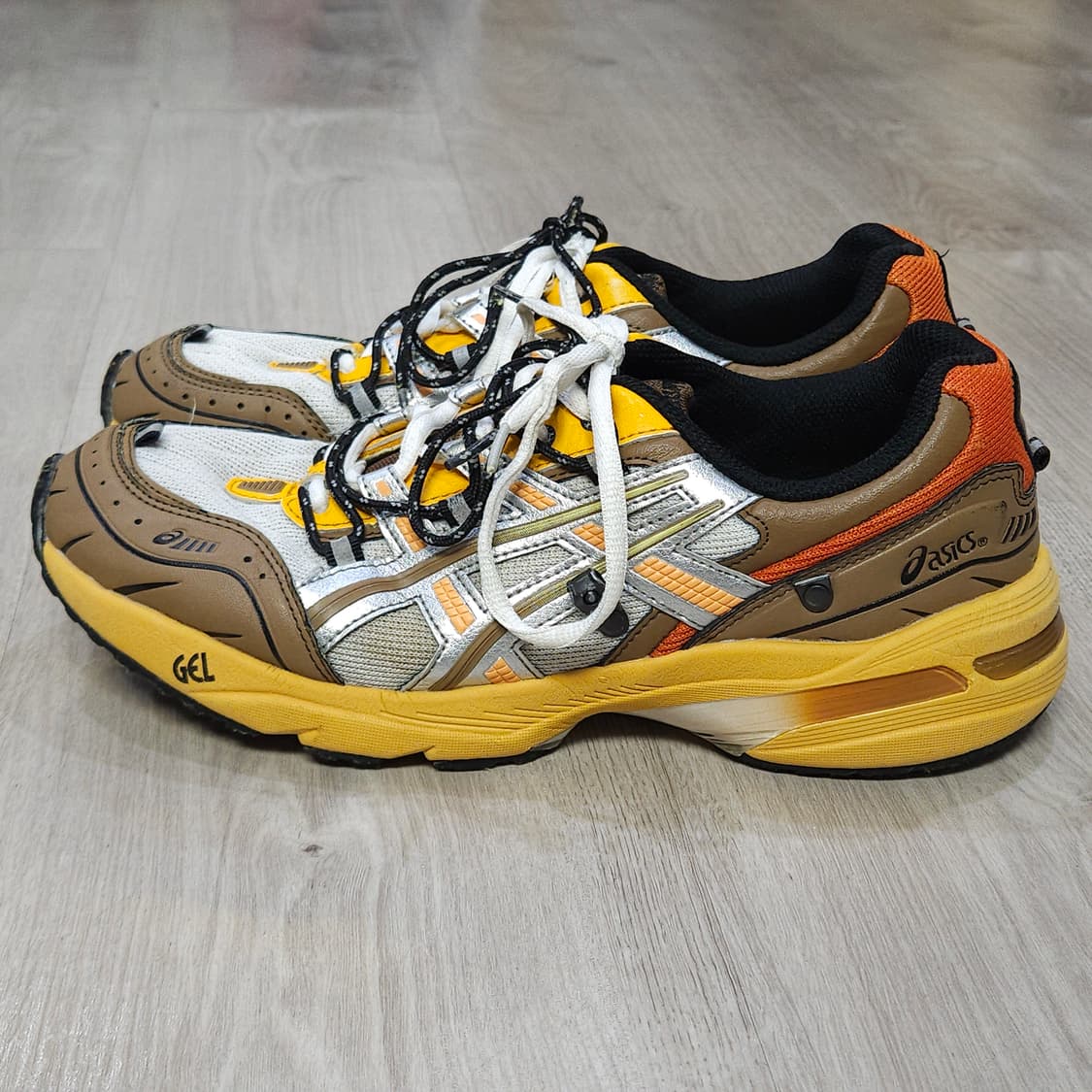 275 ) 아식스 앤더슨벨 젤 1090 화이트/오렌지 상품이미지3