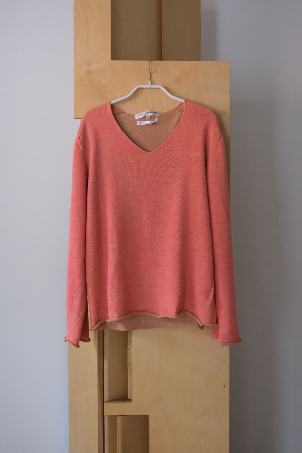 COMME des GARÇONS Cut-off V-neck Knit 상품이미지1
