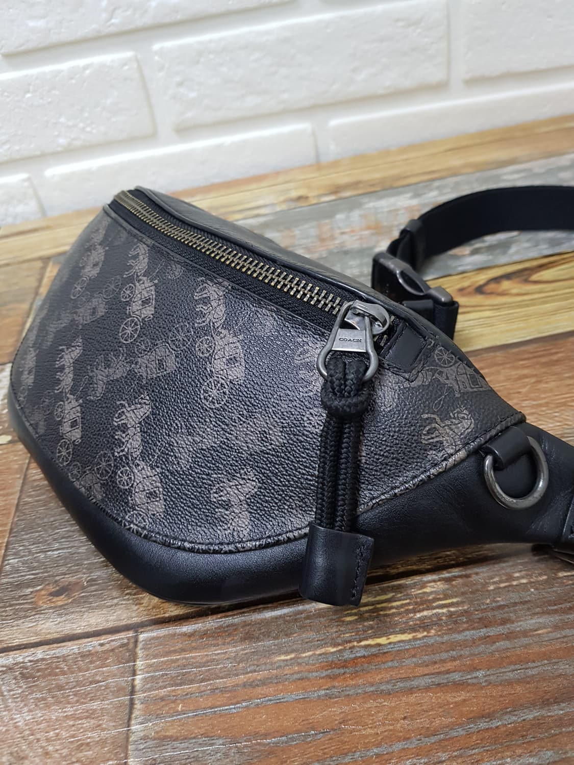 [정품] COACH 코치 호스 앤 캐리지 힙색 블랙 상품이미지2
