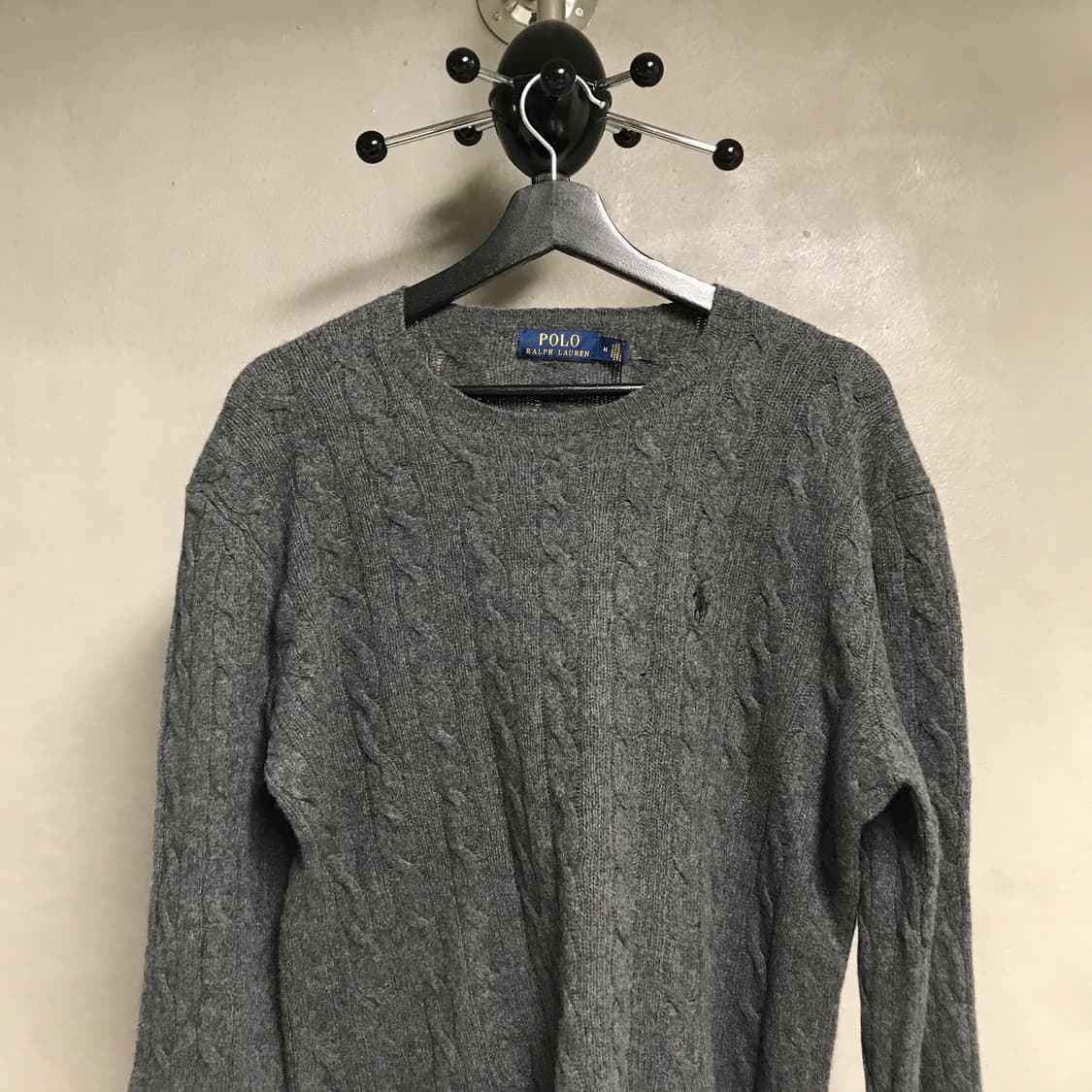 폴로 랄프로렌 케이블 니트 차콜 M 상품이미지2