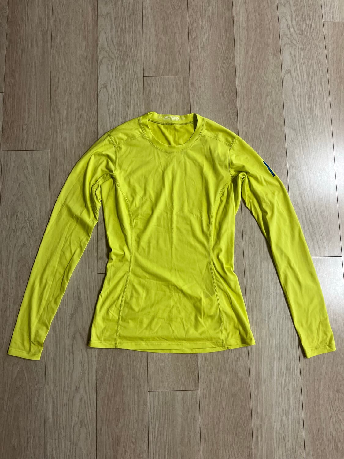 아크테릭스 여성용 긴팔티 상품이미지1