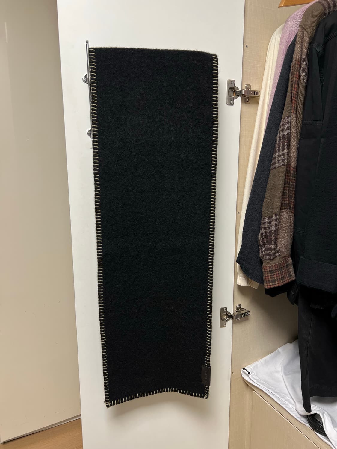 르메르 코코트 플러피 머플러 상품이미지1