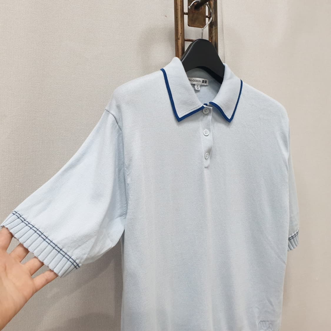 JW 앤더슨 x 유니클로 반팔 니트 S 상품이미지2