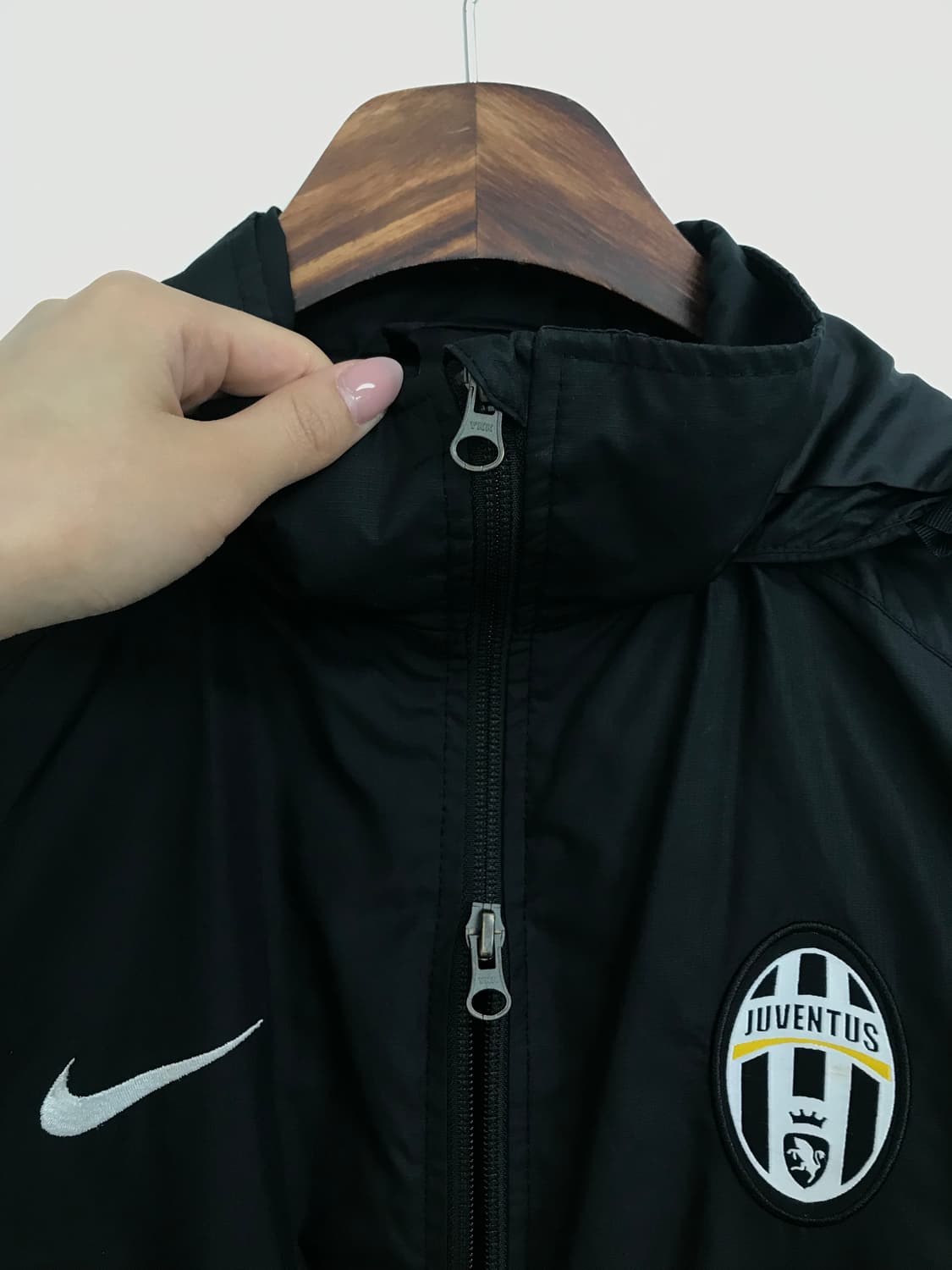 나이키 유벤투스 블랙 바람막이 자켓 상품이미지5