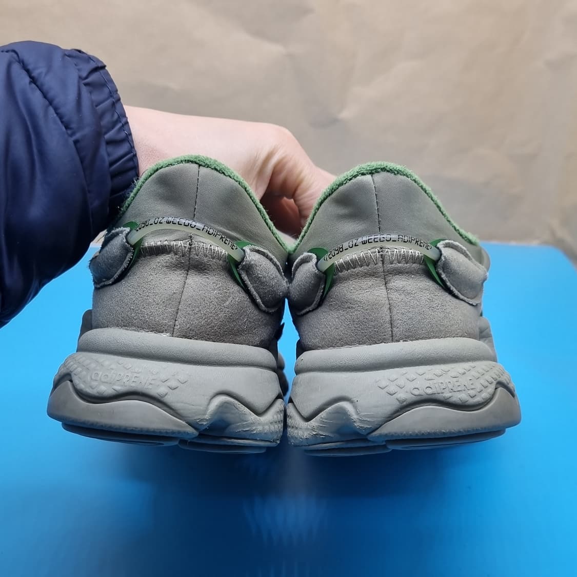 아디다스 오즈위고 카키 운동화225 상품이미지4