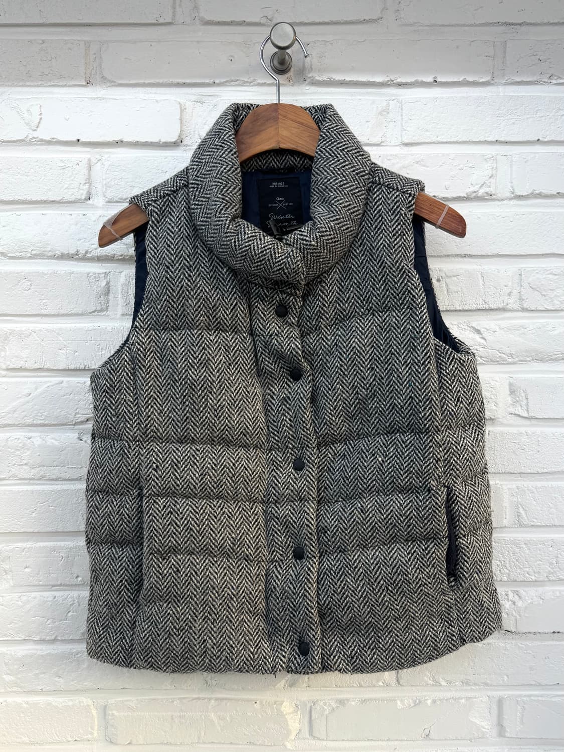 갭 그레이 모혼방 체크 패딩베스트 상품이미지4