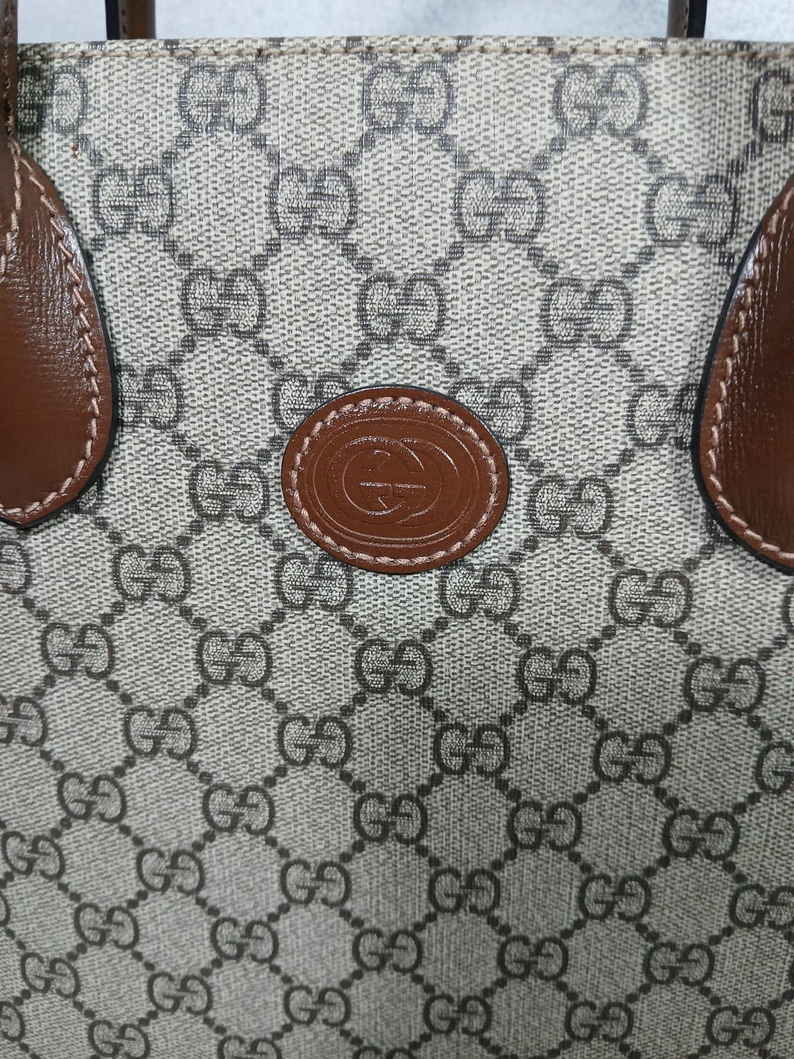 구찌 인터로킹 GG 토트백 스몰 659983 상품이미지3