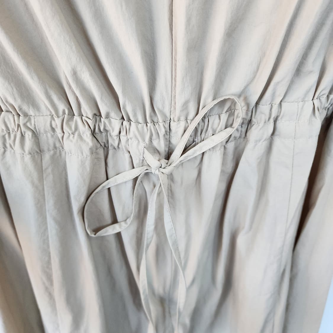 지컷 베이지 퍼프 반팔 롱 원피스 상품이미지4