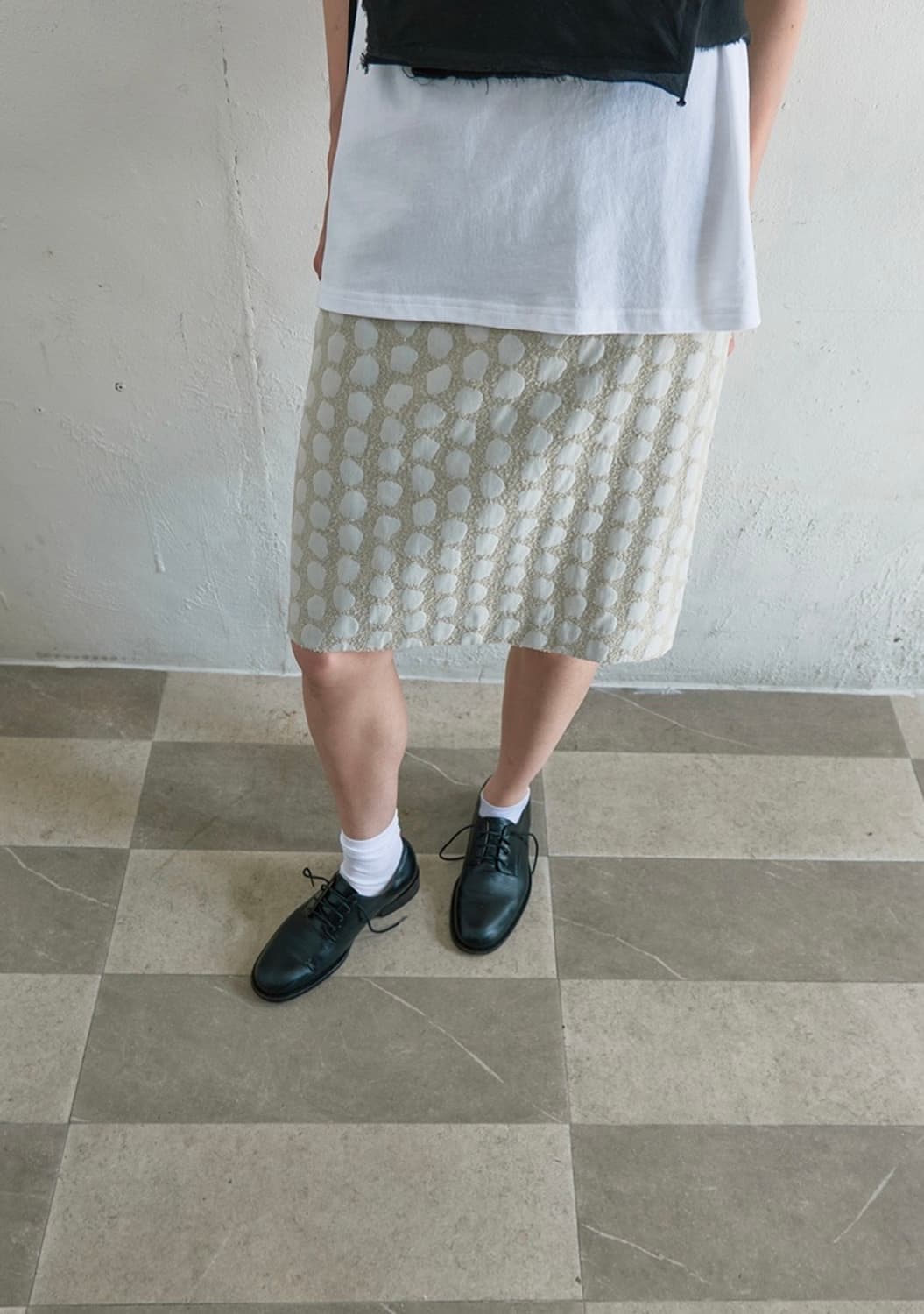 낫띵에브리띵 페블 자가드 미디 스커트 (새상품) 상품이미지1