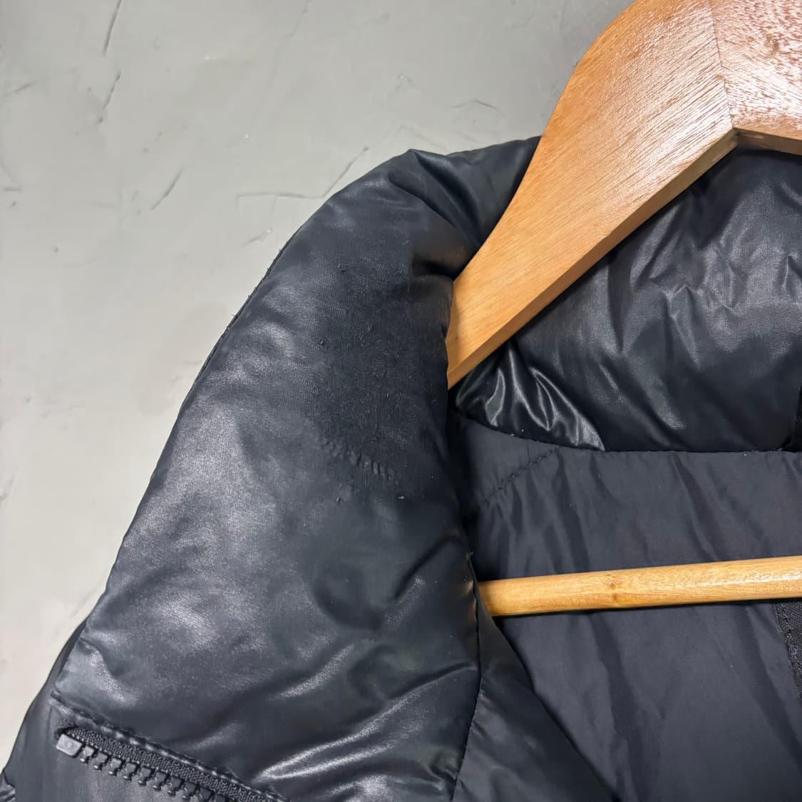 노스페이스 700 눕시 유광 구스다운 패딩 블랙 상품이미지5