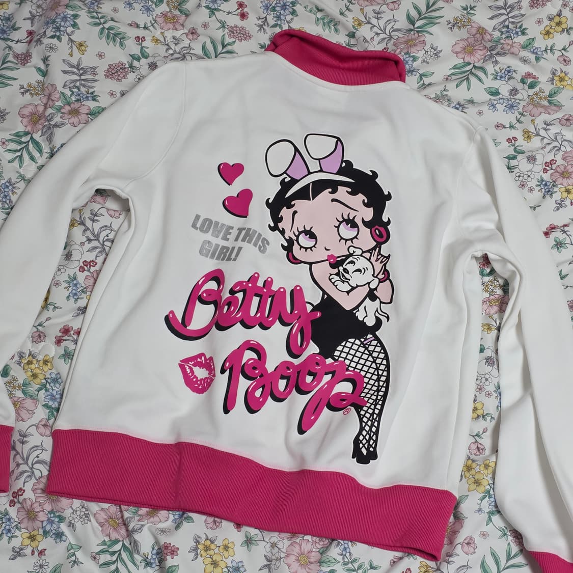 베티붑 일본판빈티지)화이트x핑크 로맨틱 하트 오네히메갸루 져지자켓 상품이미지3