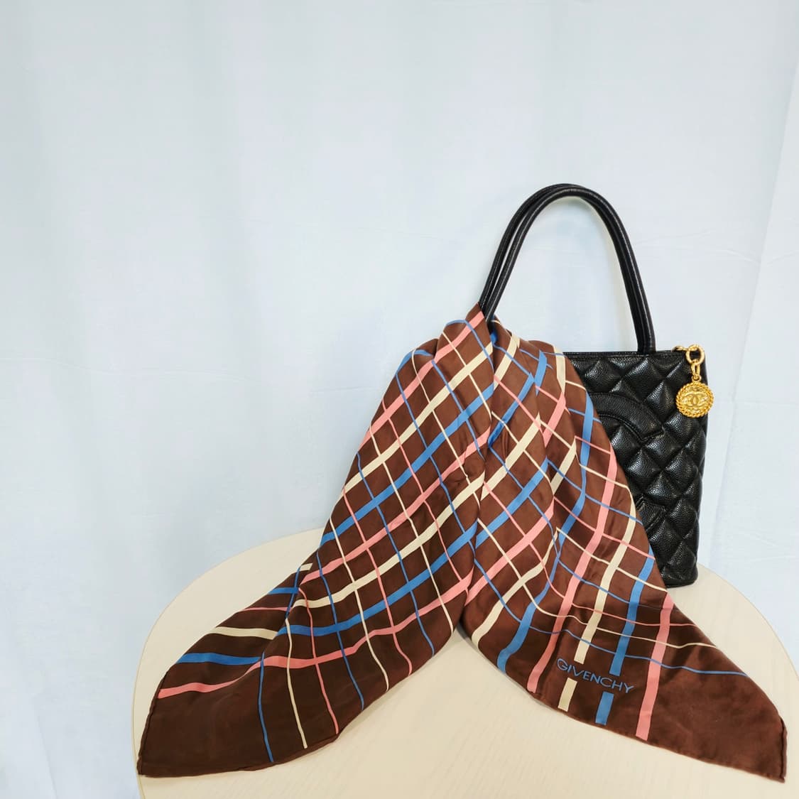 지방시 실크 스카프 (78cm) [JBF10445-418-01] 상품이미지1