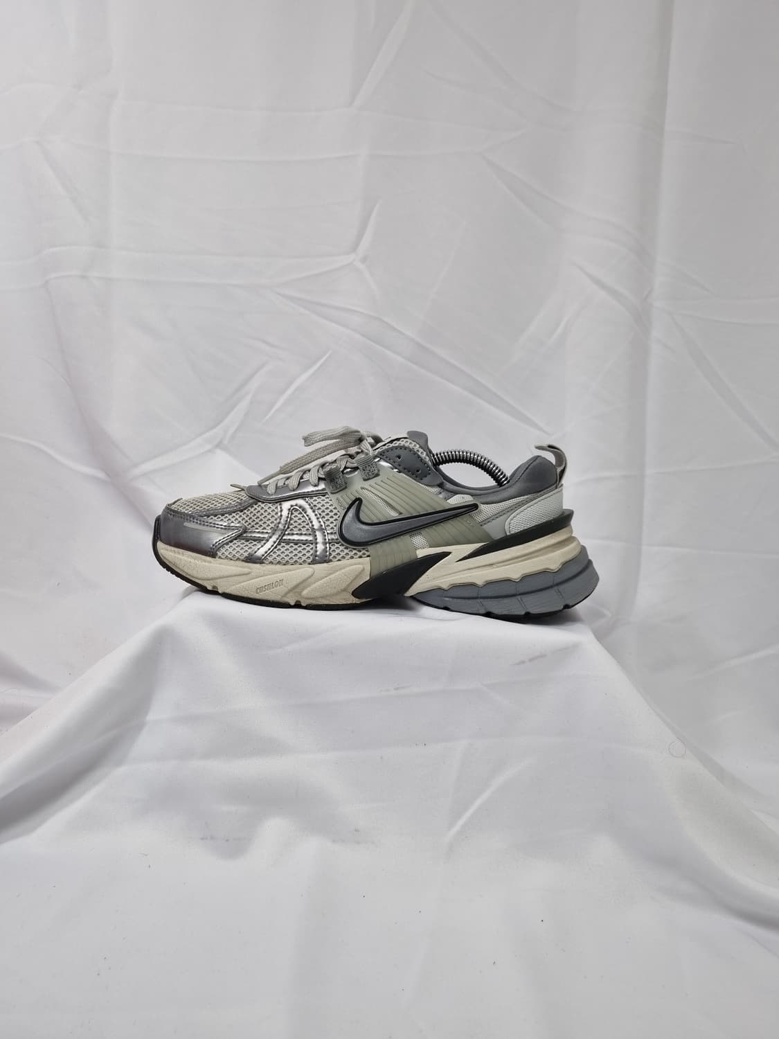 245 나이키 v2k 런 퓨어 플래티넘 울프 그레이 상품이미지1