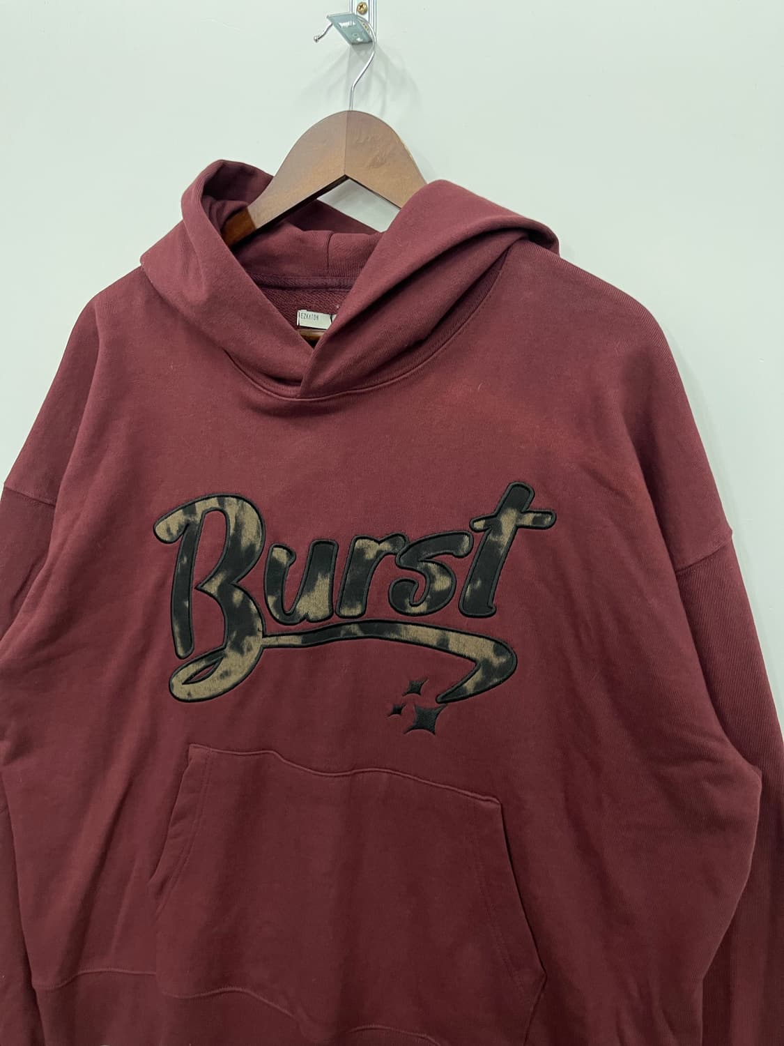 에즈카톤 버건디 버스트 후드티  상품이미지2