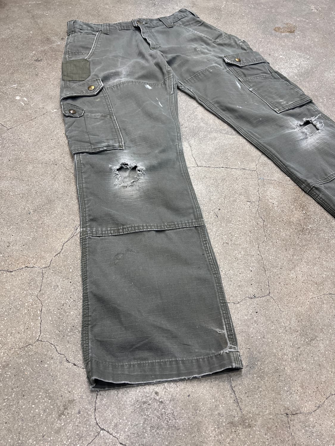 칼하트 더블니 카고 팬츠 립스탁 모스그린 상품이미지3