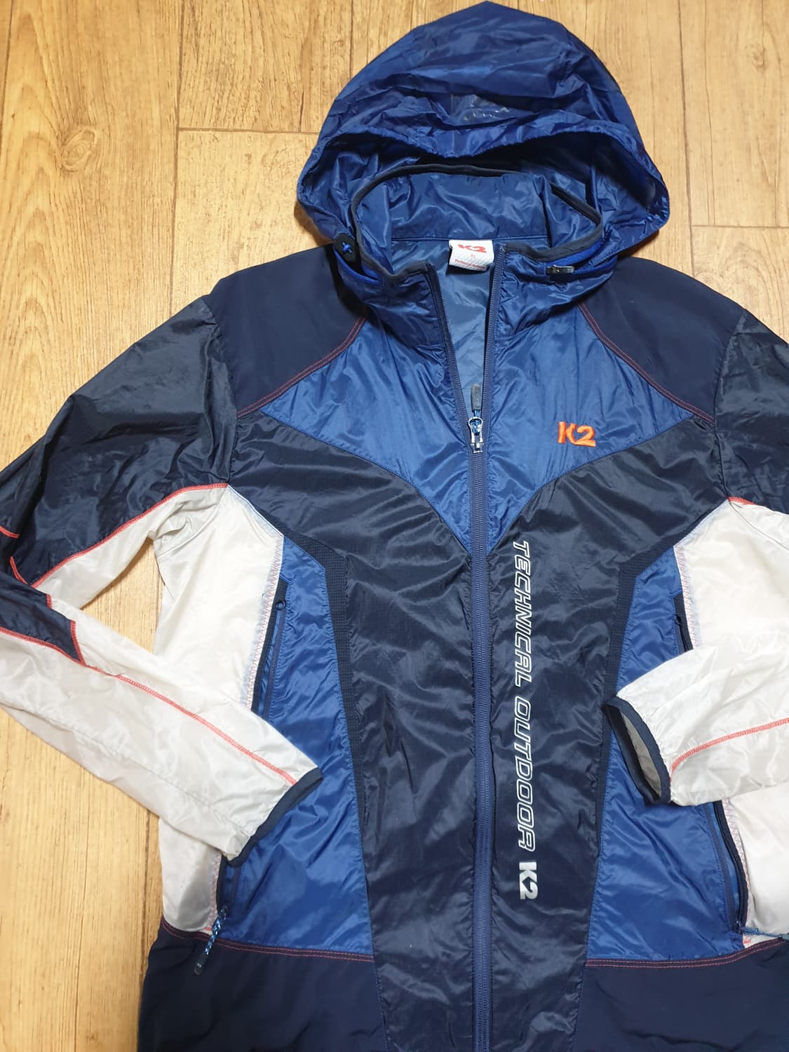 1209 k2 아웃도어 바람막이 95 사이즈입니다 상품이미지4