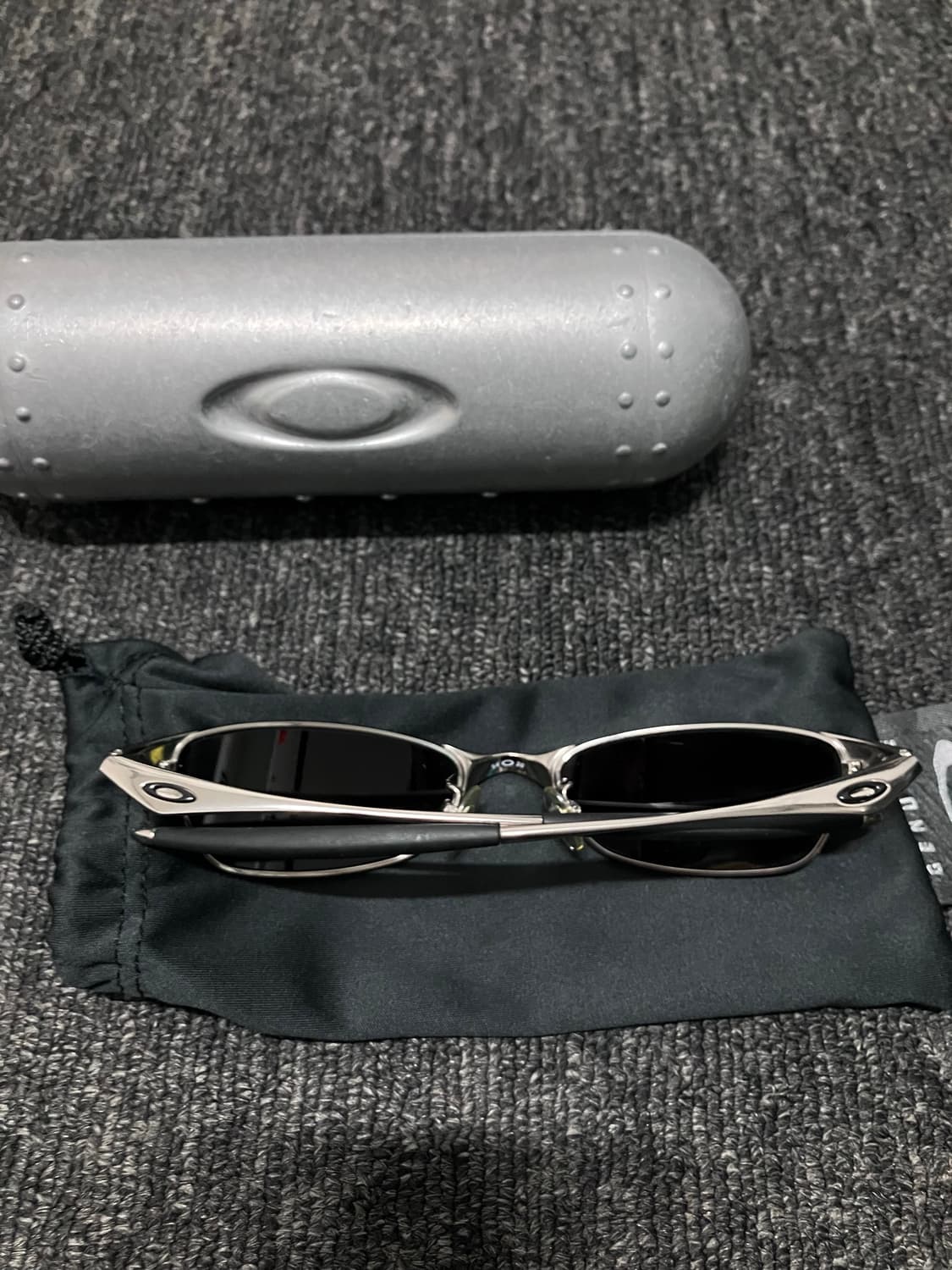 오클리 와이어탭 1.0 크롬 티타늄 상품이미지8